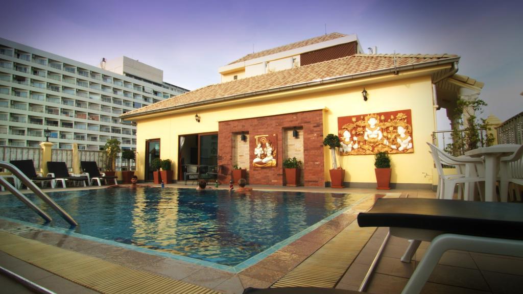 Royal Park Apartments Джомтиен Бийч Екстериор снимка